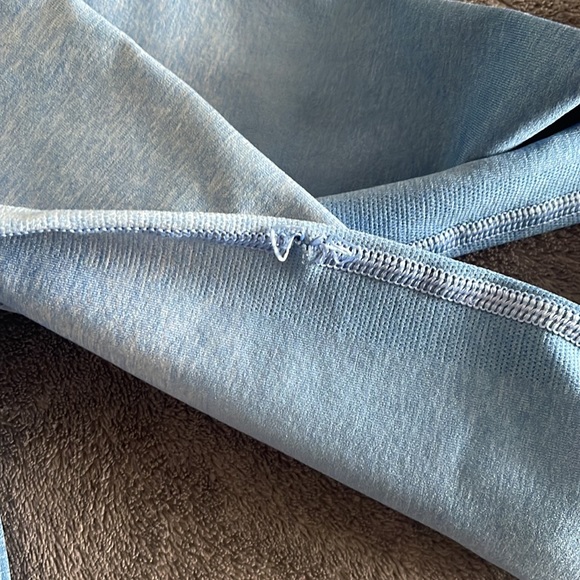 3 gymshark long sleeves - Picture 2 of 2